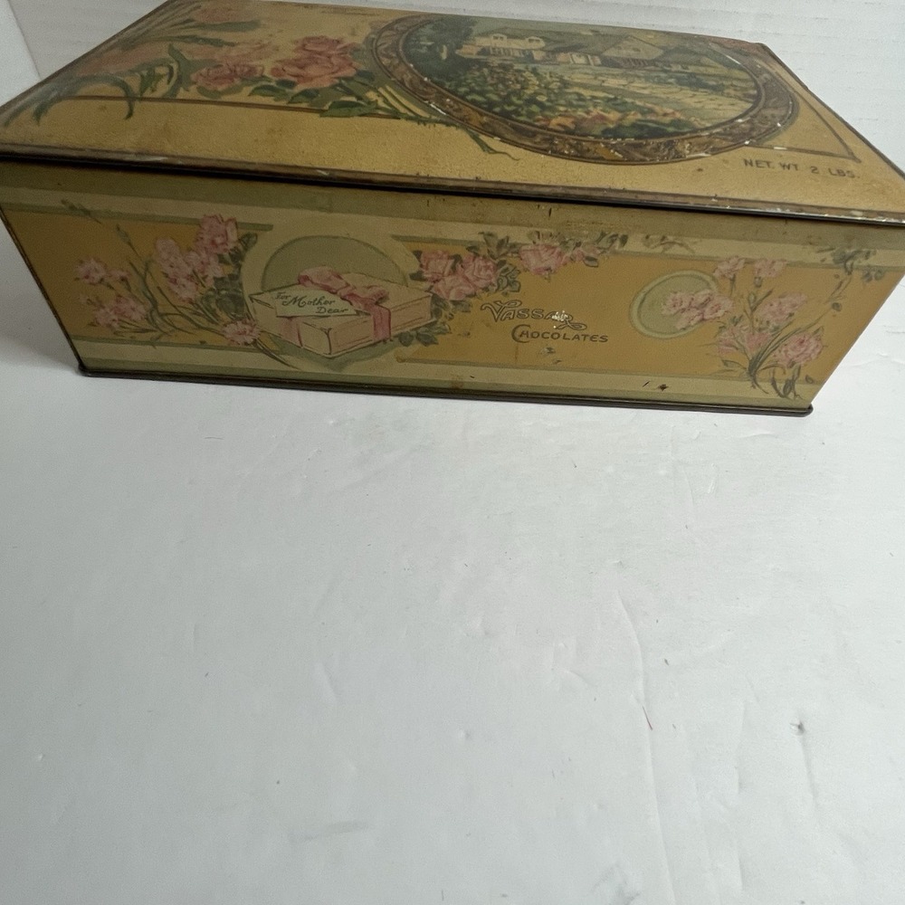 Art Nouveau Vassar Chocolates For Mother Dear Tin Canco VTG Cottage Roses Metal - Picture 5 of 13